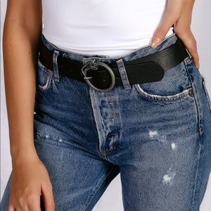 LULU’S FOR GOODNESS SNAKE SILVER AND BLACK BELT